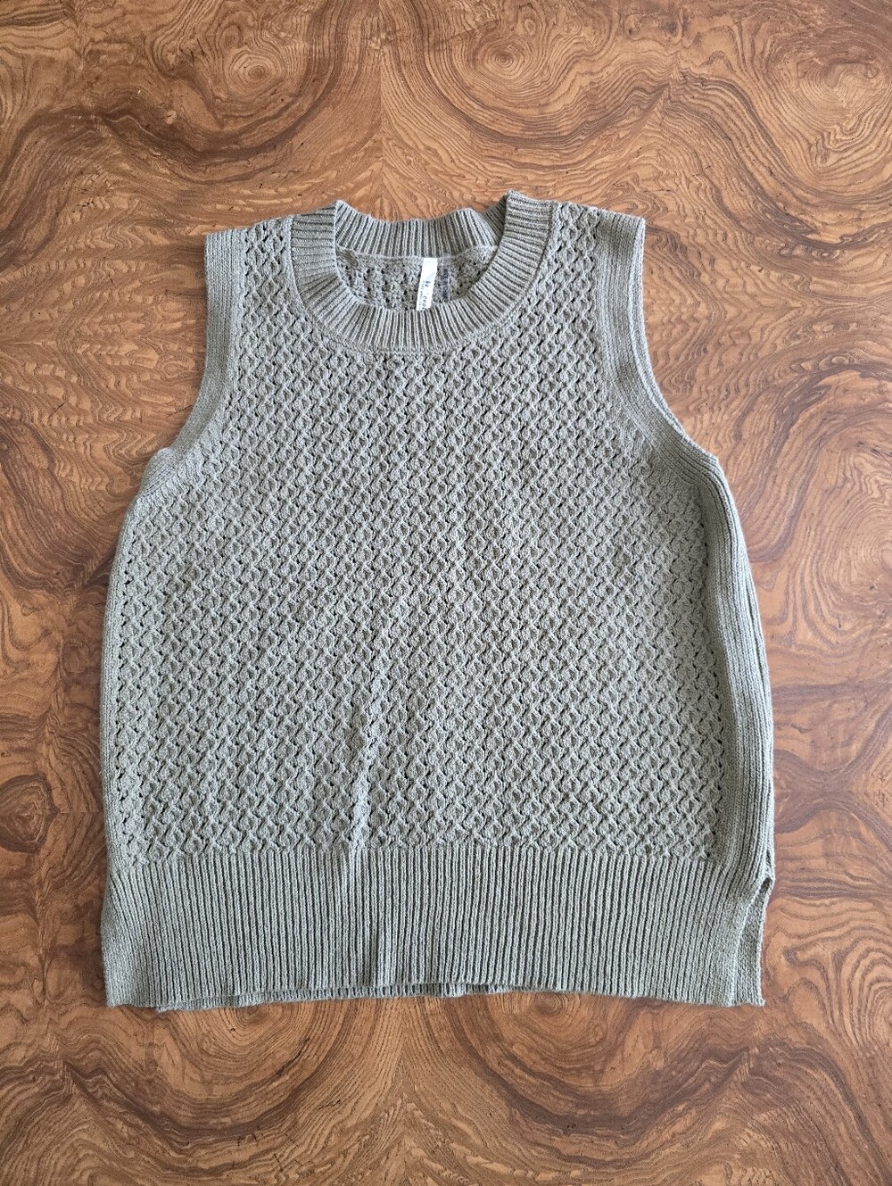 be cool Olive Green Open Stitch Sleeveless Sweater Vest Cotton Blend Womens S/M